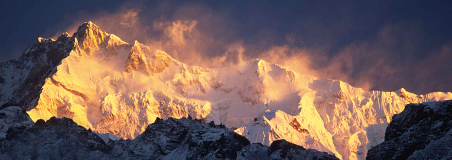 Kanchenjunga Circuit Trekking